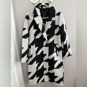 Forever 21 Black and White Womens Coat